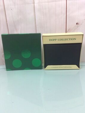 Dopp Collection Black Leather Bifold Wallet